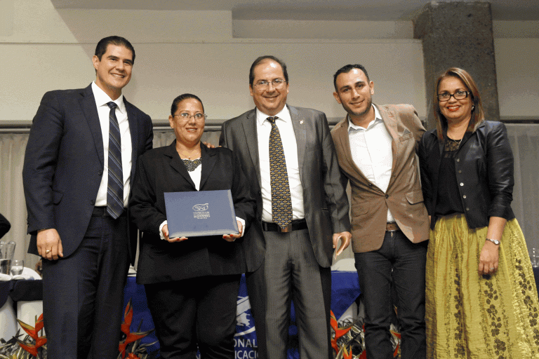 Heredia Hoy obtiene Sello de Garantia del Colegio de Periodistas