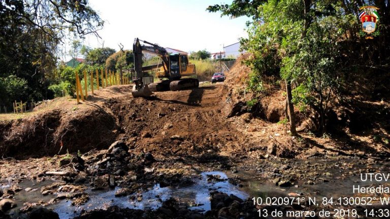 Inicia construcción de puente en Barva