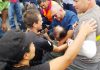 Evitan que hombre se lance del Saprissa