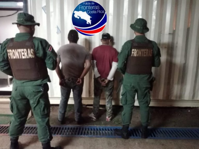 DETIENEN DOS SUJETOS BUSCADOS POR LA POLICÍA CUANDO INTENTABAN CRUZAR A NICARAGUA