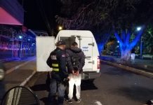 DETIENEN TRES SUJETOS CON ORDEN DE CAPTURA