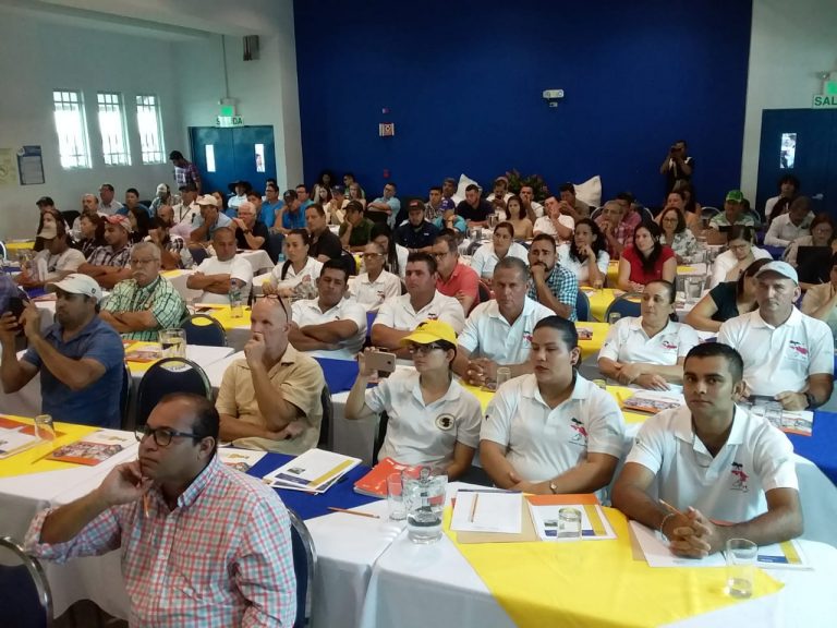 INA CAPACITÓ A 150 PRODUCTORES DE BÚFALOS