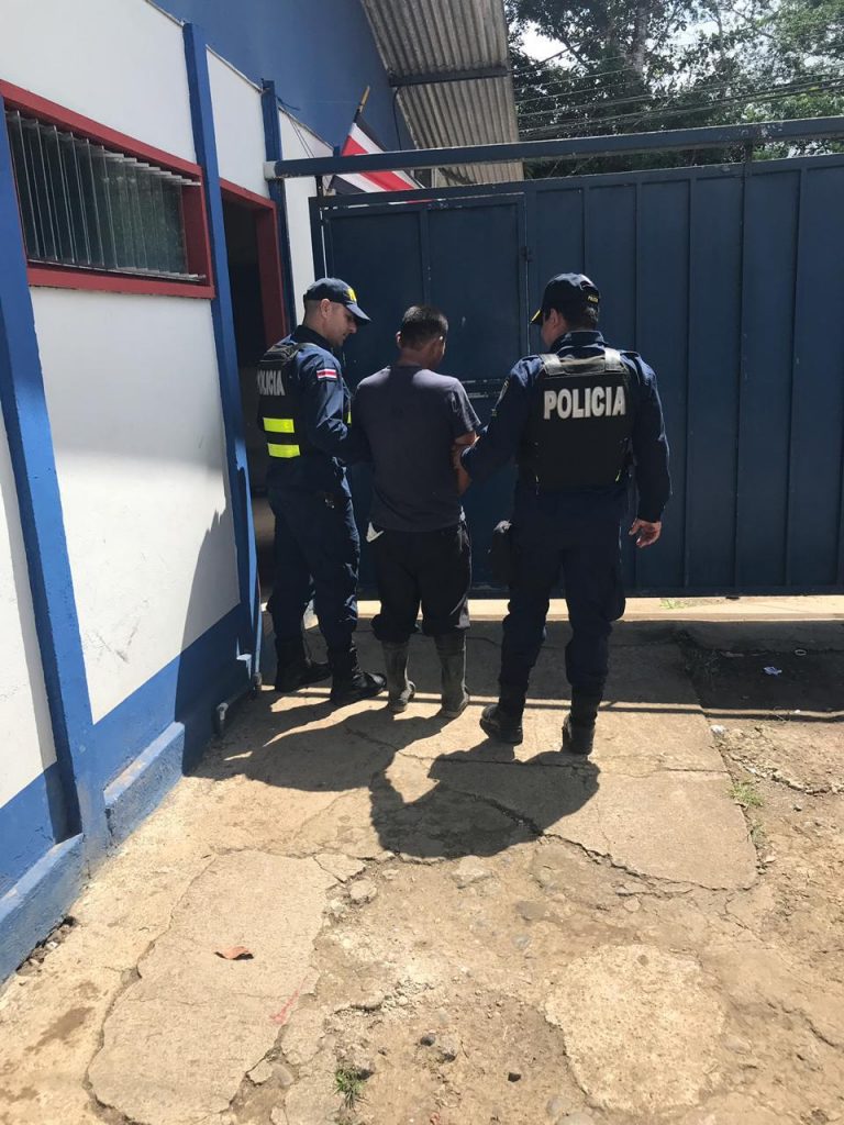 DETIENEN SOSPECHOSO DE VIOLAR A DOS MENORES