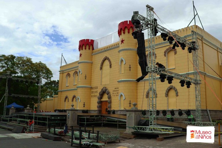HOY SE ILUMINA EL MUSEO DE LOS NIÑOS