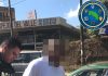 SE VISTE DE TRÁFICO Y POLICÍA LO DETIENE