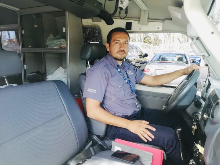 NO VIO NACER A SU HIJA POR LLEVAR PACIENTE TERMINAL A DESCANSAR