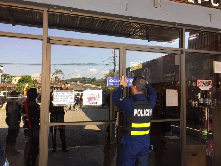 ¿CUÁLES SERVICIOS SE PUEDEN CONTINUAR BRINDANDO DURANTE LA RESTRICCIÓN?