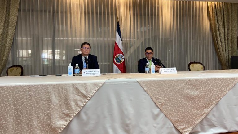 AUTORIDADES PIDEN A LA POBLACIÓN EXTREMAR MEDIDAS SANITARIAS DURANTE FIN Y PRINCIPIO DE AÑO