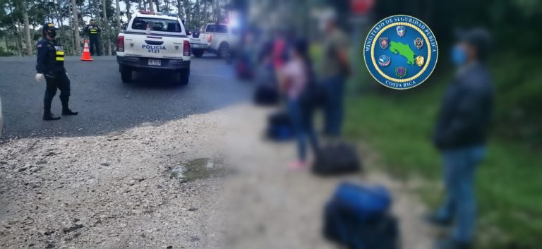 SORPRENDEN A 14 EXTRANJEROS INGRESANDO ILEGALMENTE POR PANAMA
