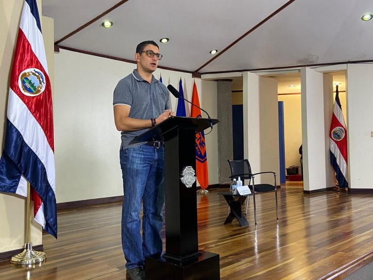 DESDE HOY BUSES PODRÁN VIAJAR CON 100% DE PERSONAS DE PIE