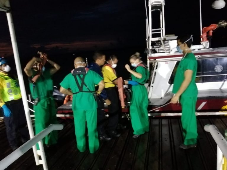 EXITOSO TRASLADO DE PACIENTE COVID DESDE PAQUERA