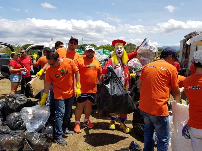 CARGILL RECIBE BANDERA AZUL POR ACCIONES PARA PROTEGER EL PLANETA