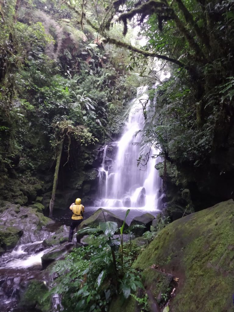 DOS CICLISTAS PERDIDOS EN CERRO DANTAS