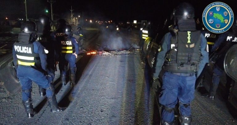 SALA IV CONDENA AL GOBIERNO POR NO LEVANTAR BLOQUEOS