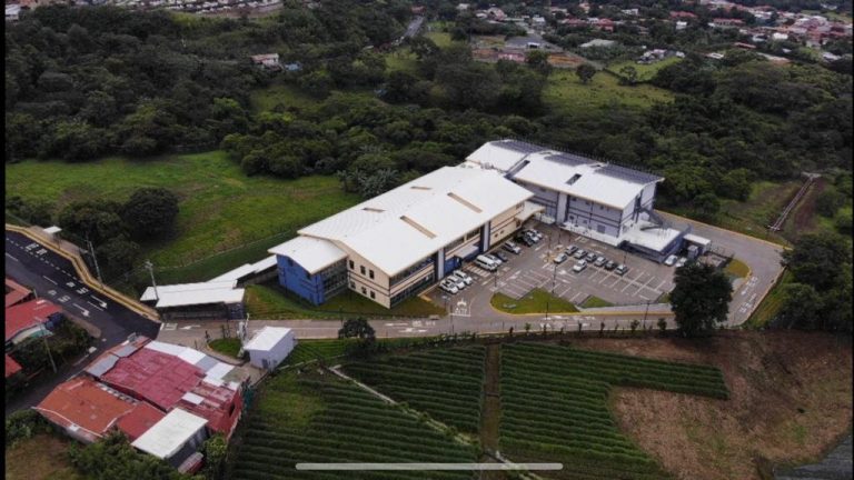 HOY BARBAREÑOS ESTRENAN CLÍNICA CON  INVERSIÓN DE CASI 10 MIL MILLONES