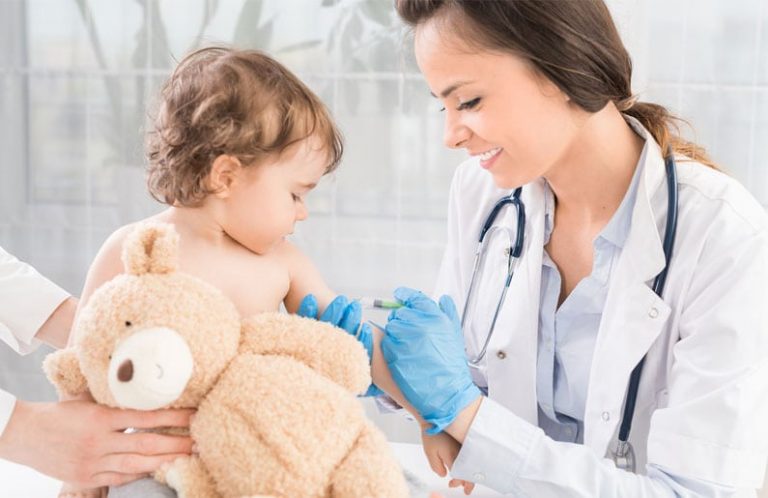 VACUNACIÓN CONTRA LA INFLUENZA DURANTE FIN DE SEMANA Y FERIADO EN 15 ÁREAS DE SALUD