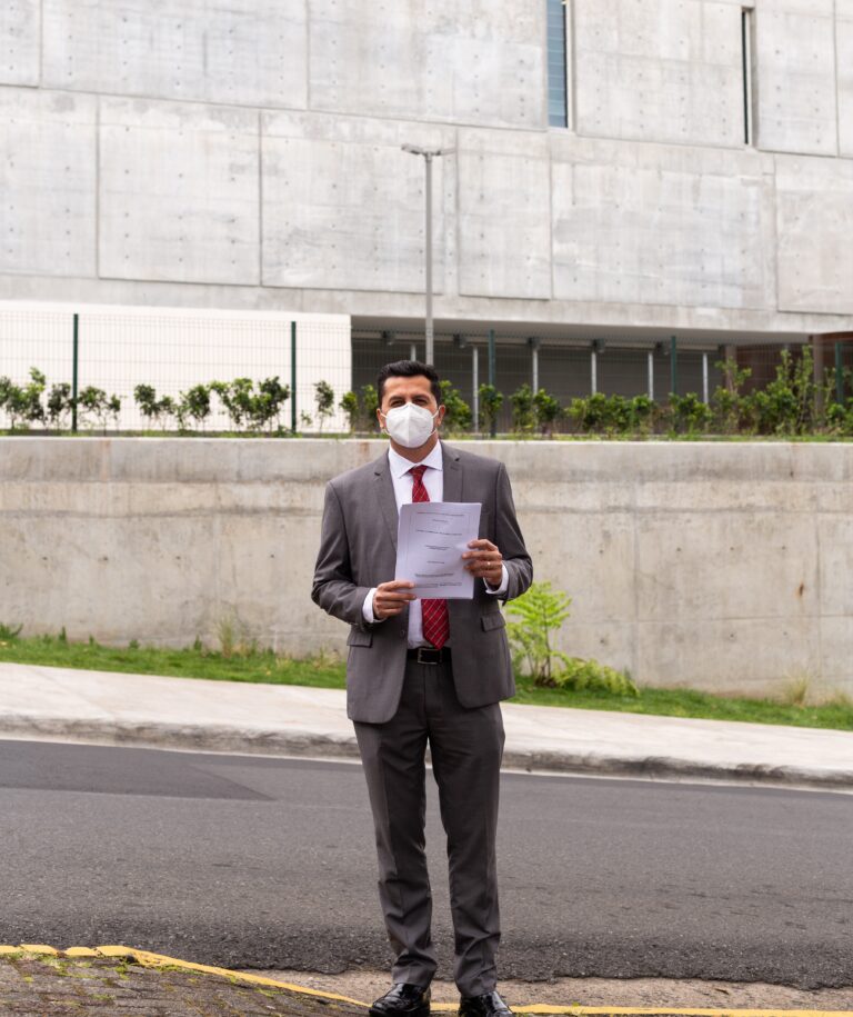 PRESENTAN PROYECTO DE LEY PARA MULTAR “HORA TICA”