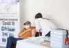 INICIAN APLICACIÓN DE REFUERZO CONTRA COVID A ABUELITOS