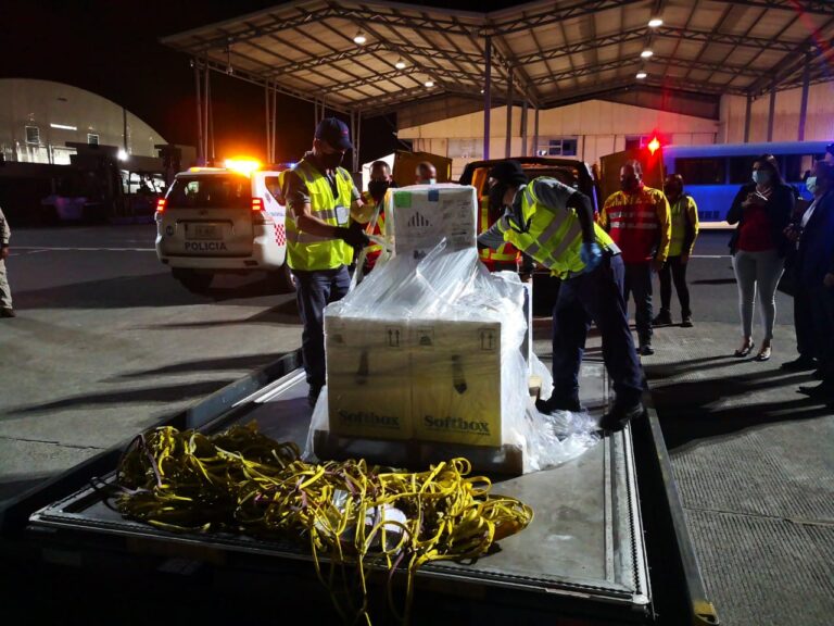 LLEGAN 33 MIL DOSIS MÁS DE VACUNAS CONTRA COVID