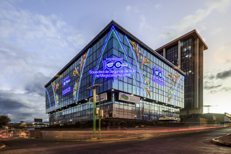 SOCIEDAD DE SEGUROS DE VIDA DEL MAGISTERIO: 100 AÑOS DE GENERAR BIENESTAR SOCIAL