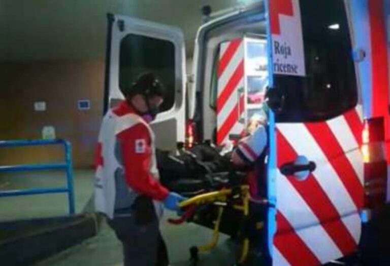 LE DISPARAN EN LA CABEZA A JOVEN Y HUYEN EN TAXI