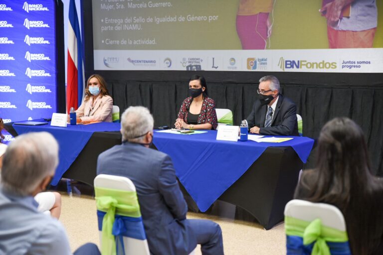INAMU ENTREGA SELLO DE IGUALDAD DE GÉNERO A BN SOCIEDAD DE FONDOS