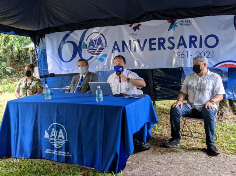 AYA DEJARA DE HACER COBROS ALTOS EN RECIBOS