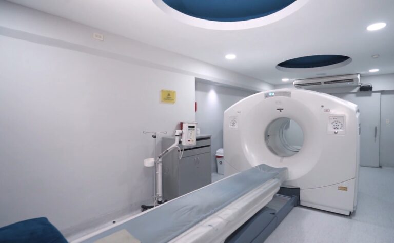 TECNOLOGÍA DE PUNTA SALVA VIDA A TICOS EN LUCHA CONTRA EL CÁNCER