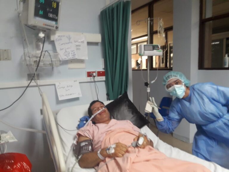 LE CELEBRAN CUMPLEAÑOS EN UNIDAD COVID DEL HOSPITAL