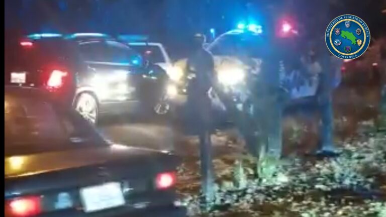 ENCUENTRAN MÁS DE MIL CUARTOS DE DINAMITA EN FIESTA CLANDESTINA