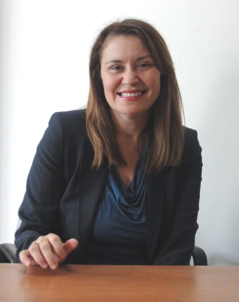 ESPH CON ROSTRO DE MUJER TRABAJADORA