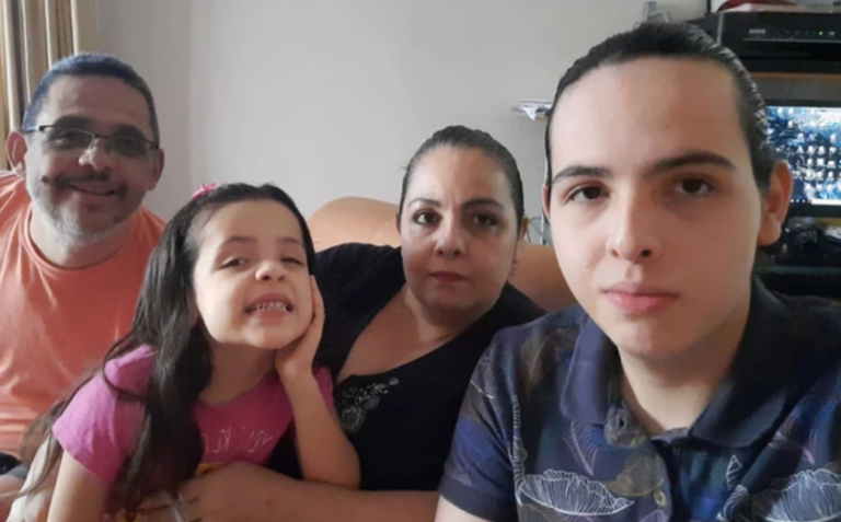 JOVEN HEREDIANO GANA BECA DEL 100% EN ULACIT