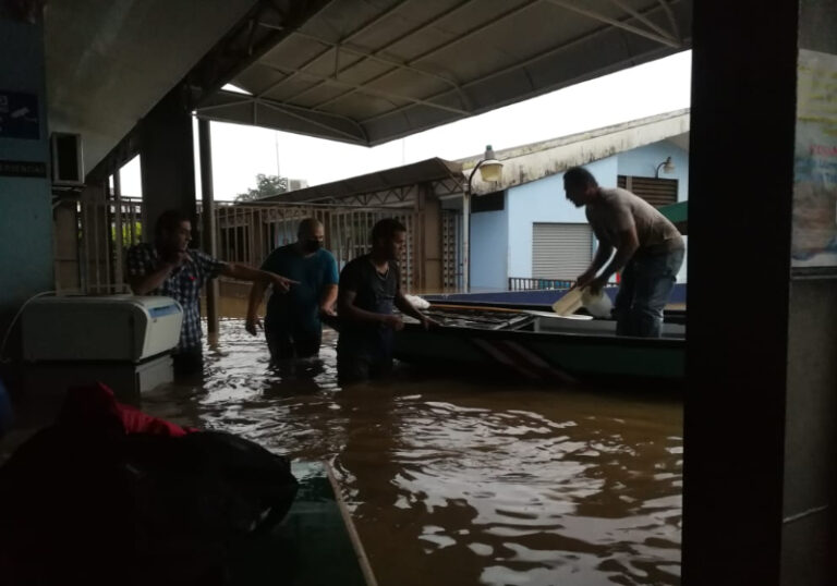 MANOS SE UNEN PARA REHABILITAR CLÍNICA DE PUERTO VIEJO