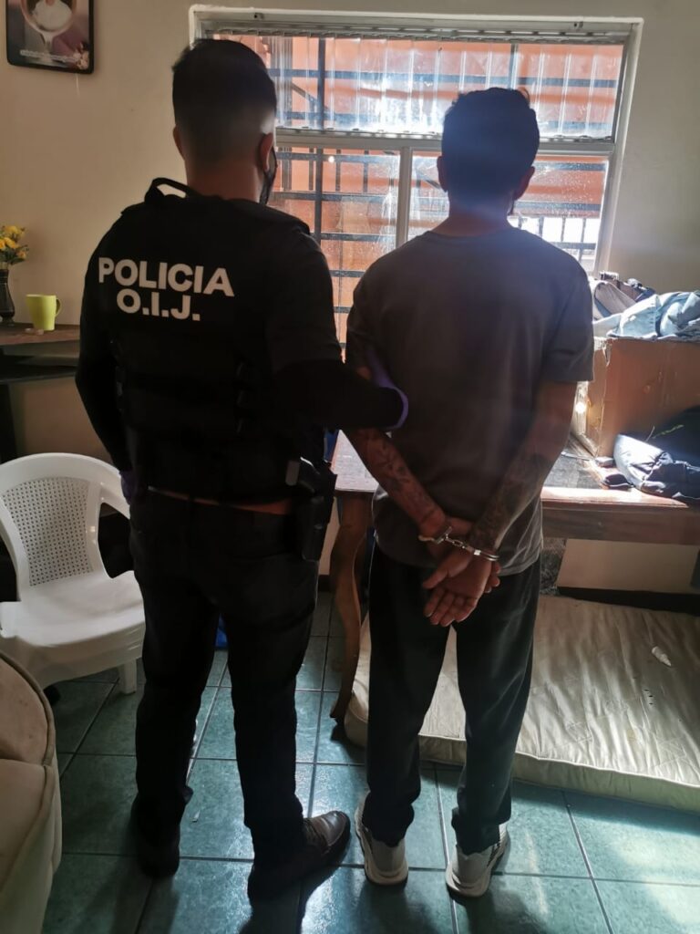DETIENEN SOSPECHOSO DE CRIMEN EN GUARARÍ