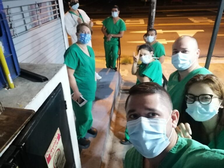 CAJA CON ACCIONES PARA PROMOVER LA SALUD MENTAL DE SU PERSONAL