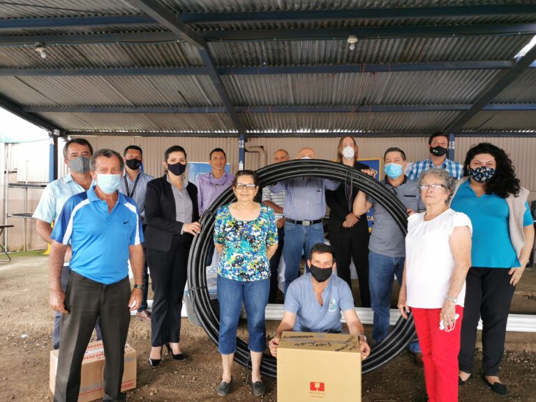 MODERNIZAN SISTEMA DE RIEGO PARA PRODUCTORES DE SANTA BÁRBARA