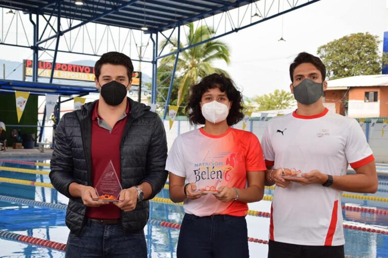 ¡BELÉN RECIBIÓ CON HONORES A SUS HÉROES!