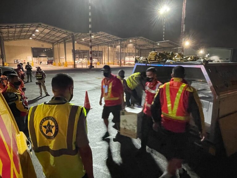 ANOCHE LLEGARON 146 VACUNAS MÁS CONTRA COVID