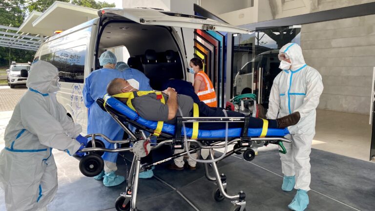 CREAN 9 EQUIPOS MÁS PARA TRASLADO DE PACIENTES COVID