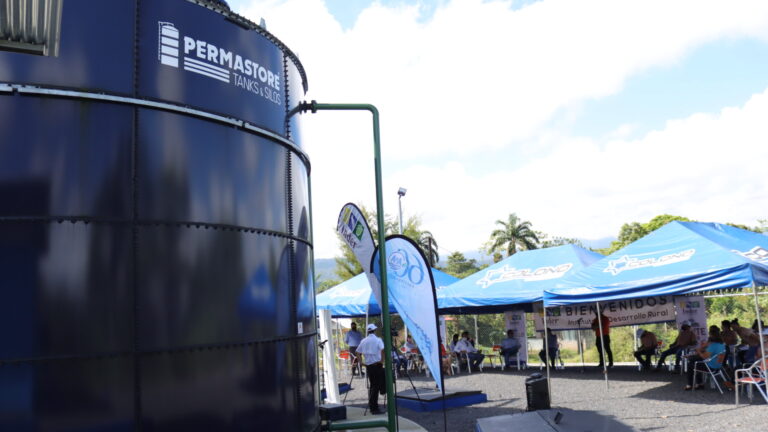 SARAPIQUÍ ESTRENA MODERNO TANQUE PARA AGUA