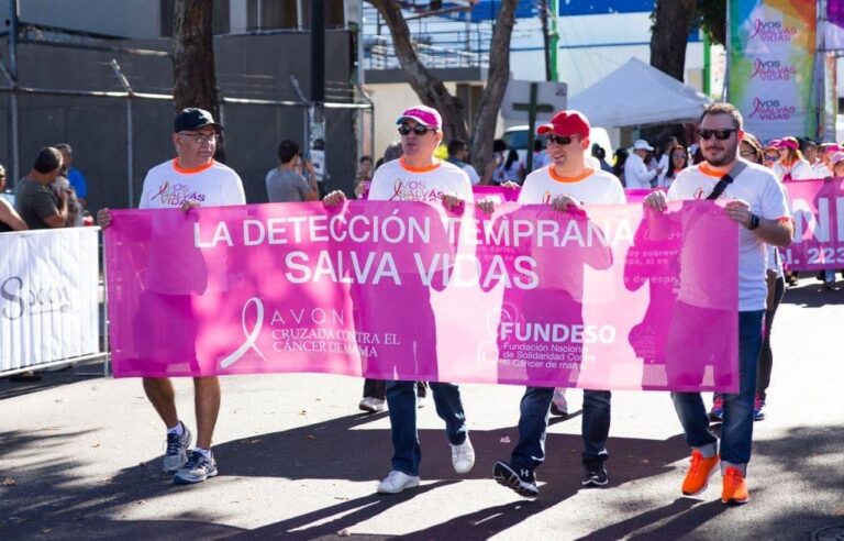CAMPAÑA DE AVÓN PARA LLEVAR RECURSOS A LA LUCHA CONTRA EL CÁNCER DE MAMA