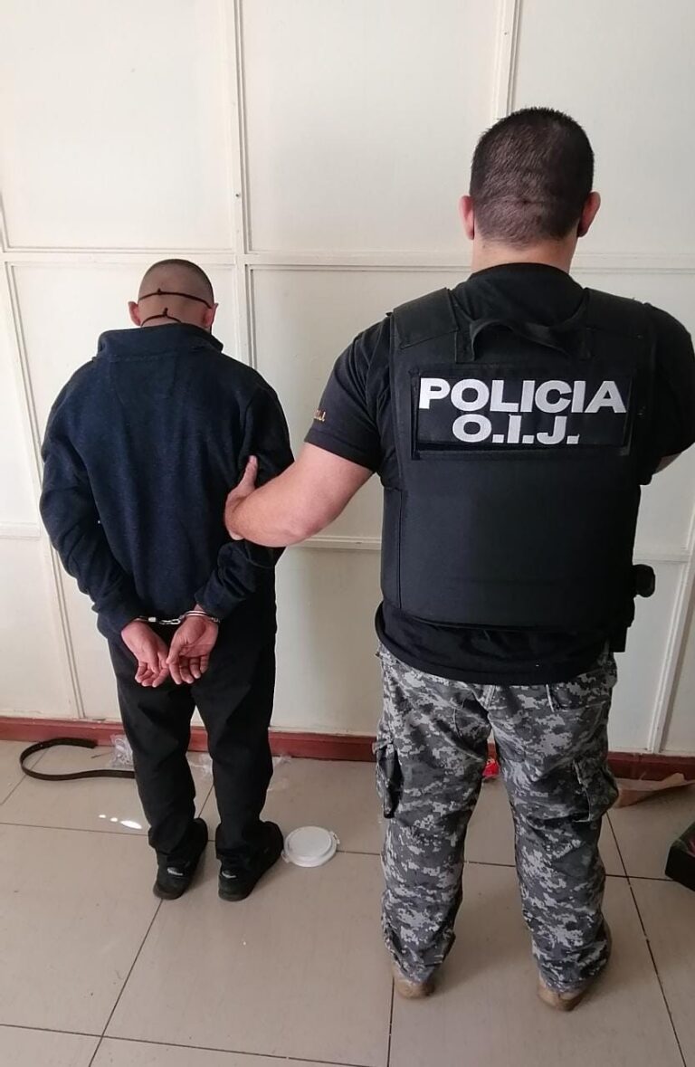 DETENIDO POR VENTA DE DROGAS EN EL BAJO DE LOS MOLINOS