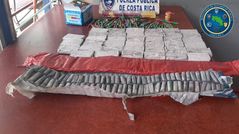 IMPIDEN EL INGRESO A MÁS DE MIL UNIDADES DE PÓLVORA