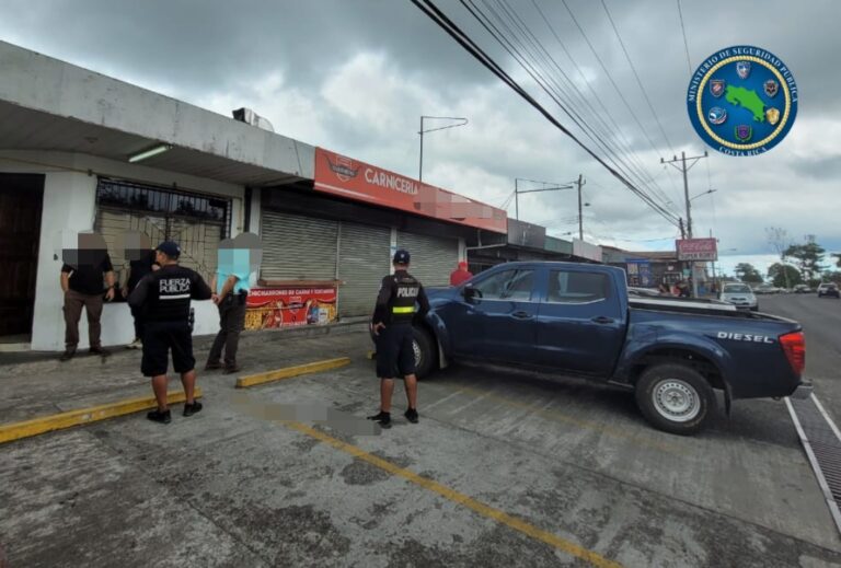 EN GUÁPILES VENDÍAN CARNE ROBADA A CAMIÓN EN LOS HATILLOS