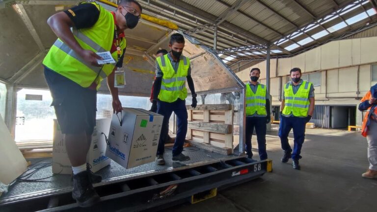 YA LLEGARON LAS VACUNAS PARA NIÑOS CONTRA COVID