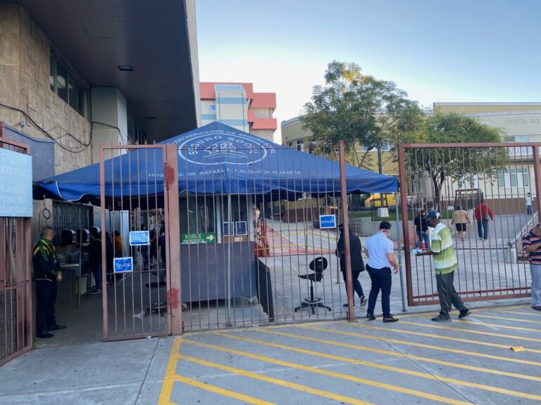 CALDERÓN GUARDIA REANUDÓ VISITAS A PACIENTES