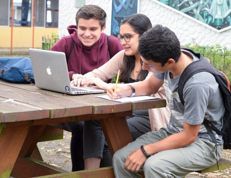 INFORME REVELA LAS TENDENCIAS Y PRINCIPALES CARACTERÍSTICAS DEL EMPRENDIMIENTO EN LAS UNIVERSIDADES COSTARRICENSES