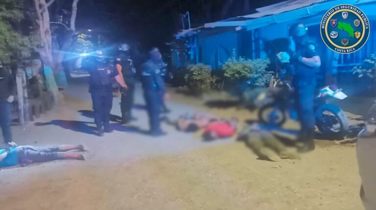 DETENIDOS SOSPECHOSOS DE ASESINAR A DOS HOMBRES A TIROS