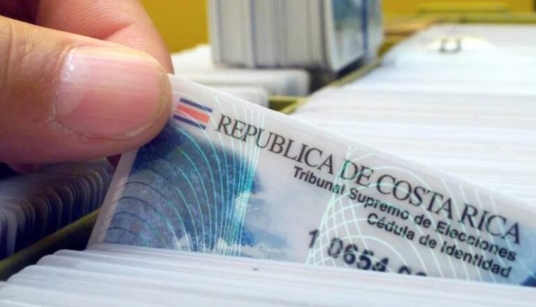 TSE AMPLIÓ HORARIO PARA SOLICITAR Y ENTREGAR CÉDULAS DE IDENTIDAD