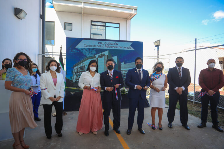 NUEVO CENTRO DE SALUD DEL INS EN HEREDIA